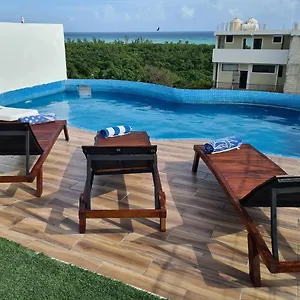 Aqua Vista By La Cultura Suites Apartahotel Playa del Carmen